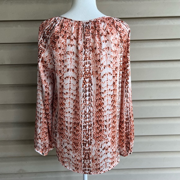 •Dana Buchman• Snakeskin Boho Popover Top - Size Medium - Picture 8 of 9
